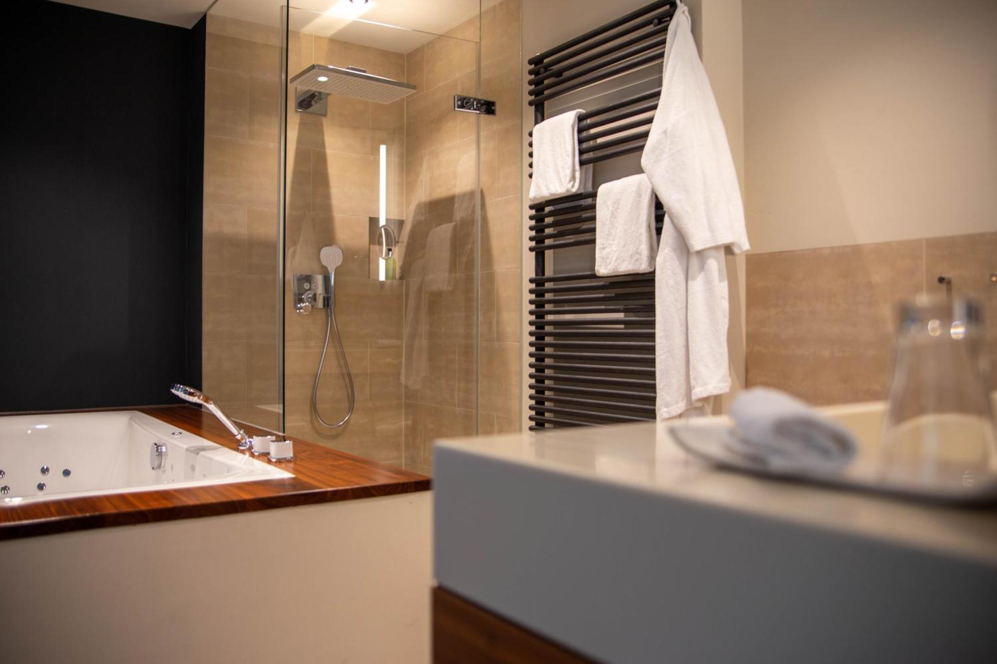 Seehotel Ketsch Schwetzingen Esterno foto